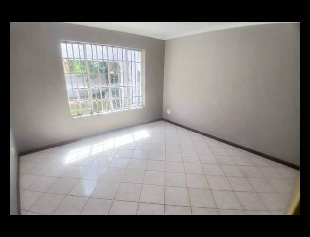 2 BEDROOM HOUSE FOR SALE IN THERESA PARK